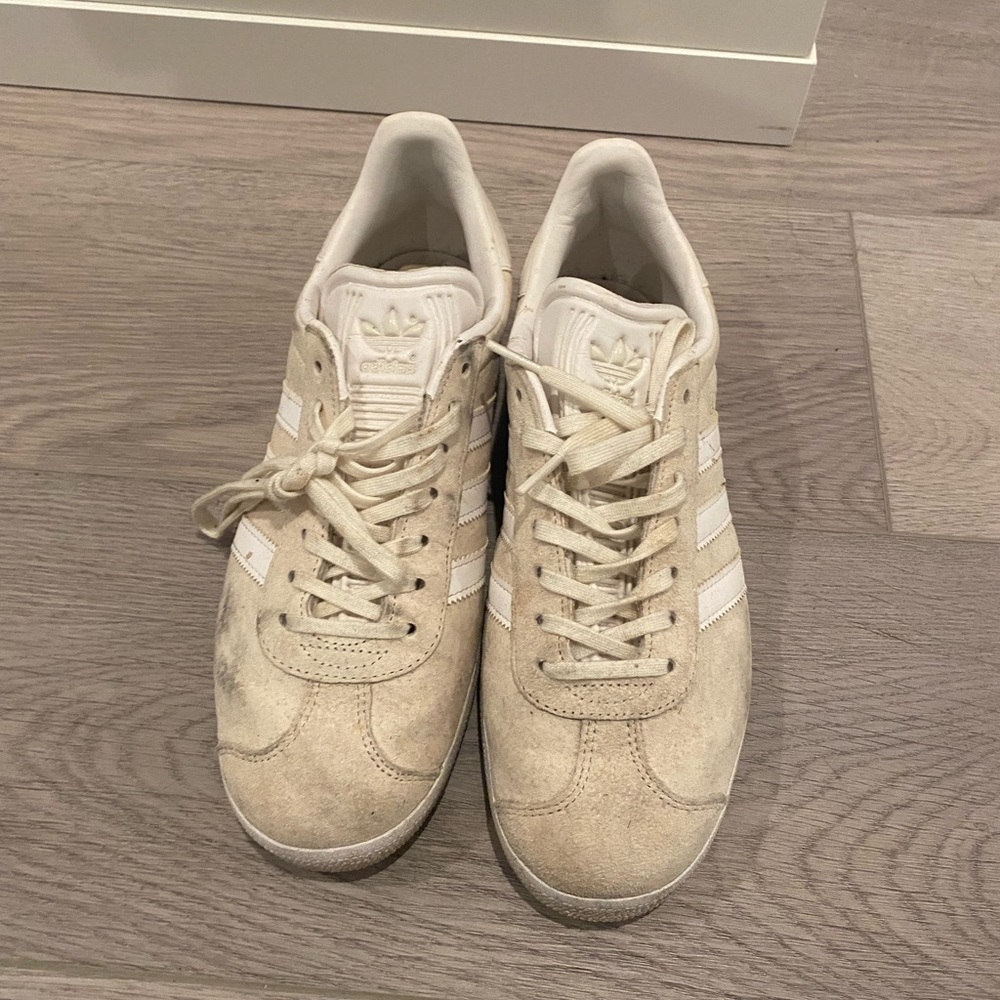 Adidas gazelle sneakers